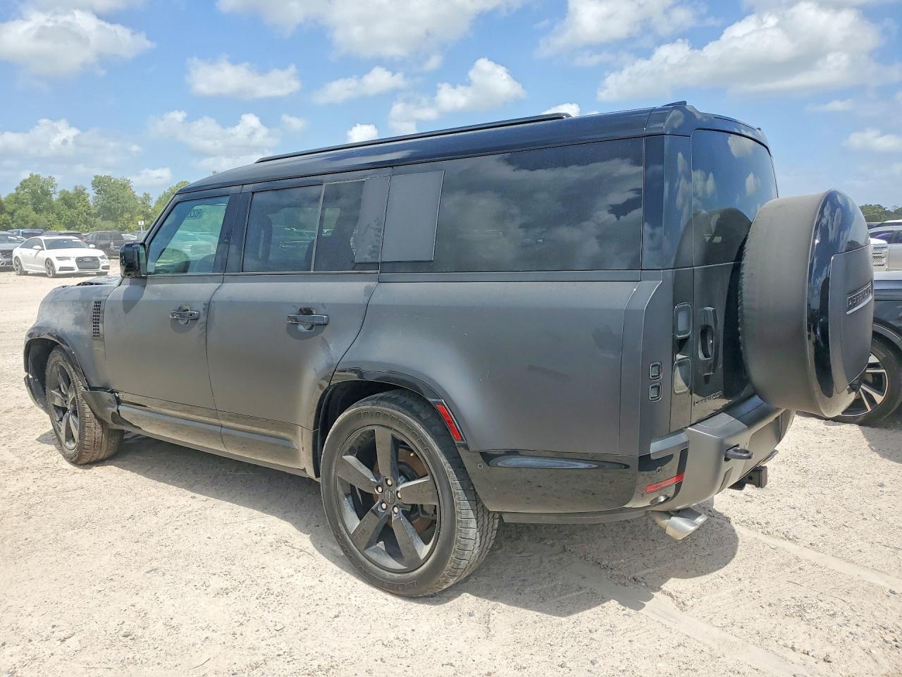 2026 Land Rover Defender, 130...