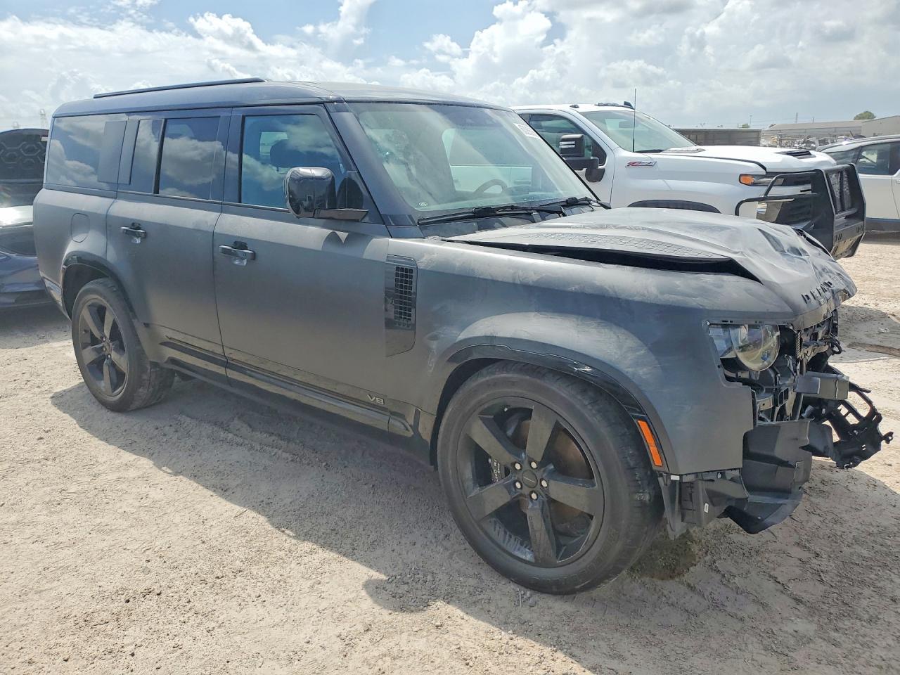 2026 Land Rover Defender, 130...