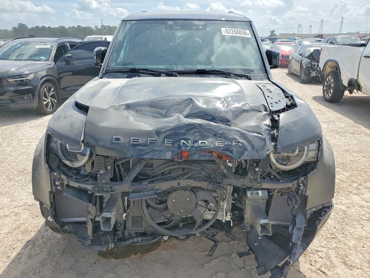 2026 Land Rover Defender, 130...