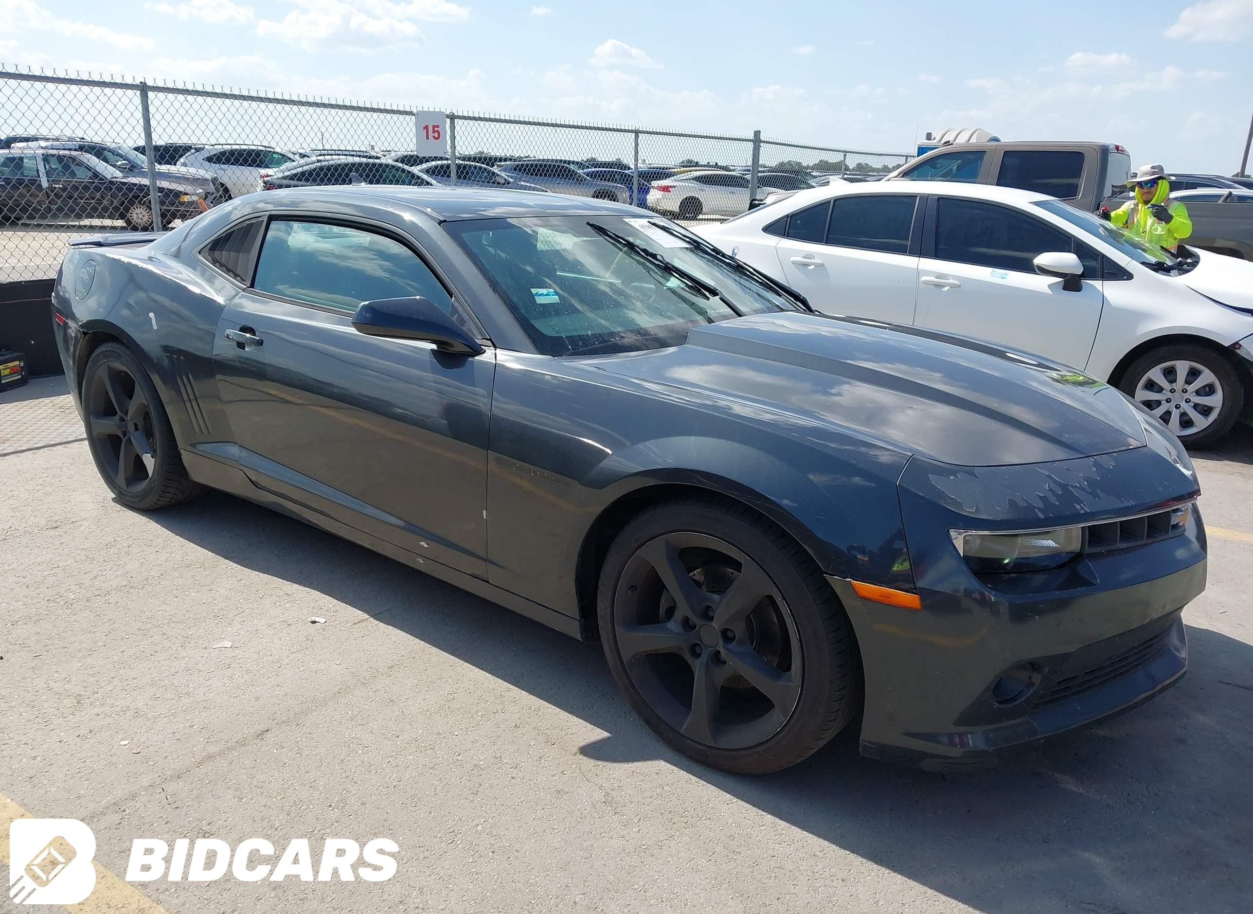 2015 Chevrolet Camaro, 1LT