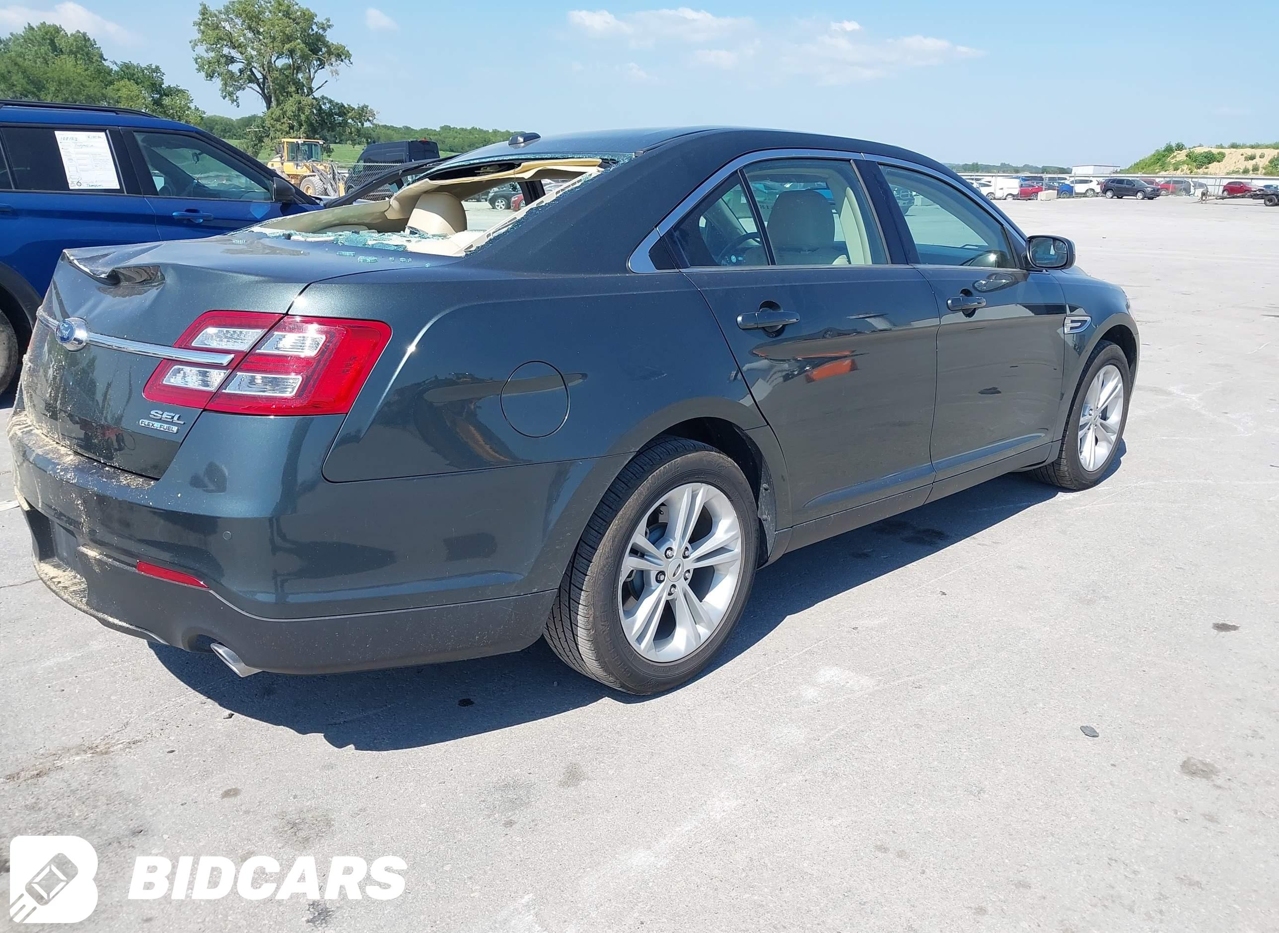 2016 Ford Taurus, Sel