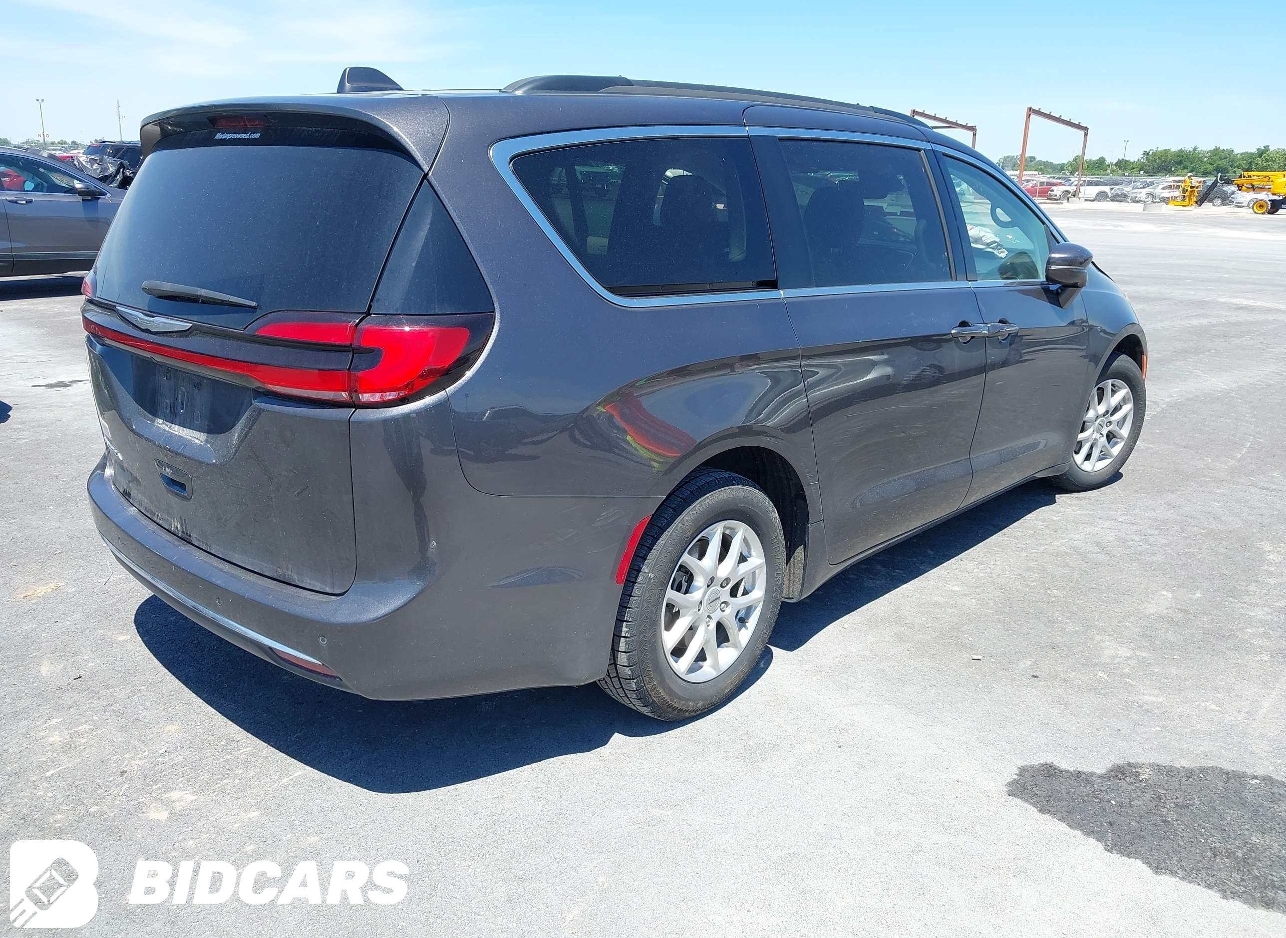 2022 Chrysler Pacifica, Touri...
