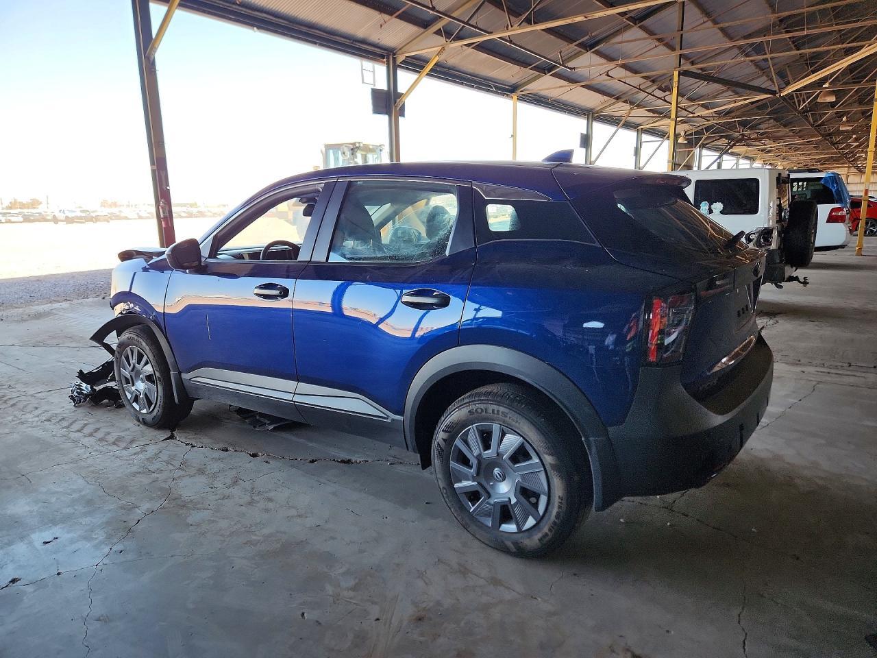 2025 Nissan Kicks, S