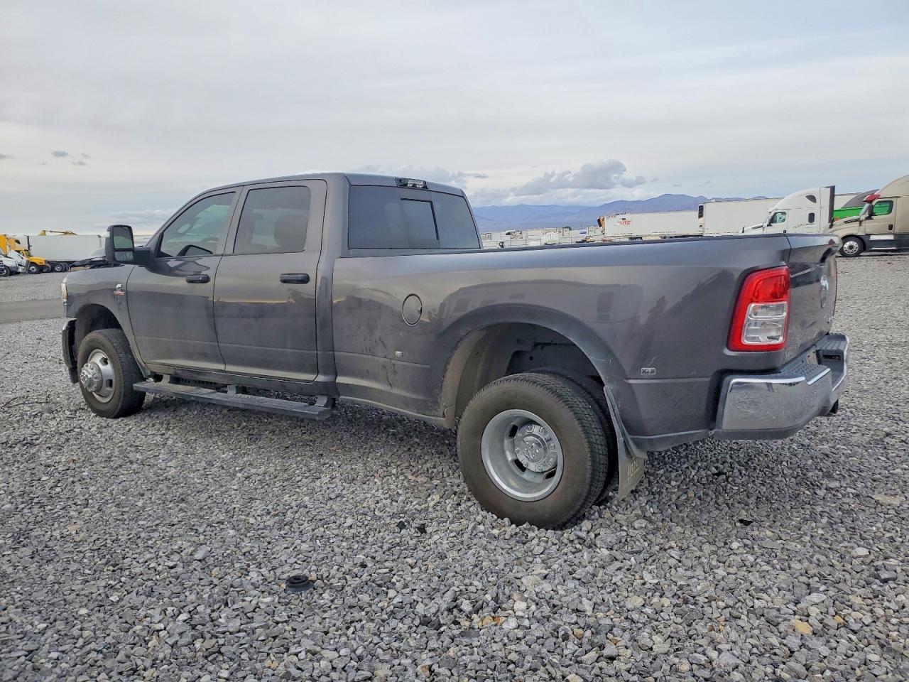 2024 RAM 3500, Tradesman