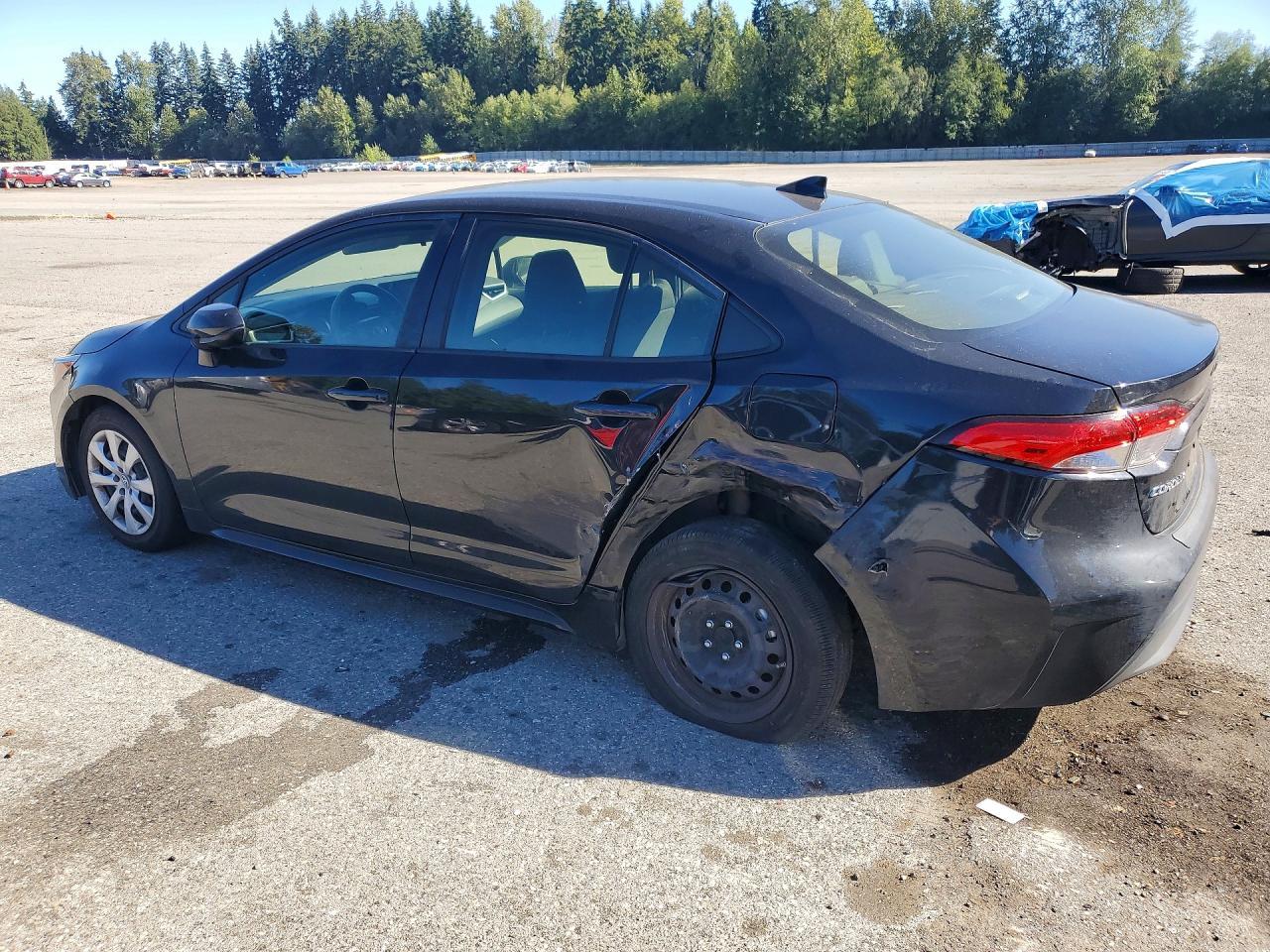 2022 Toyota Corolla, LE