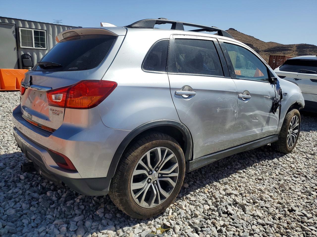2019 Mitsubishi Outlander, ES
