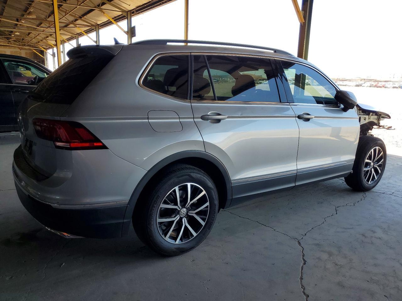 2021 Volkswagen Tiguan, SE