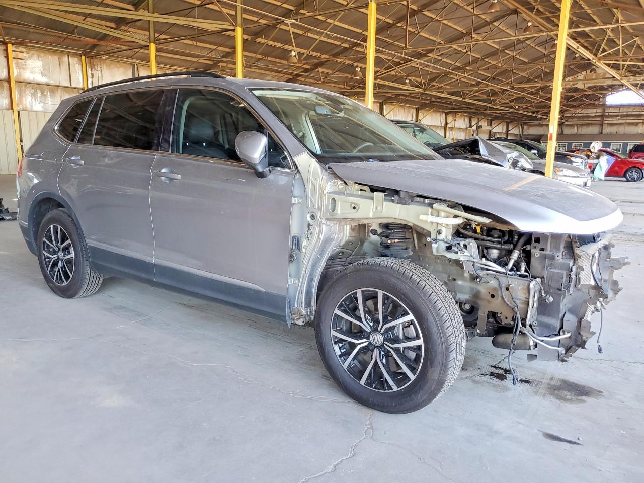 2021 Volkswagen Tiguan, SE