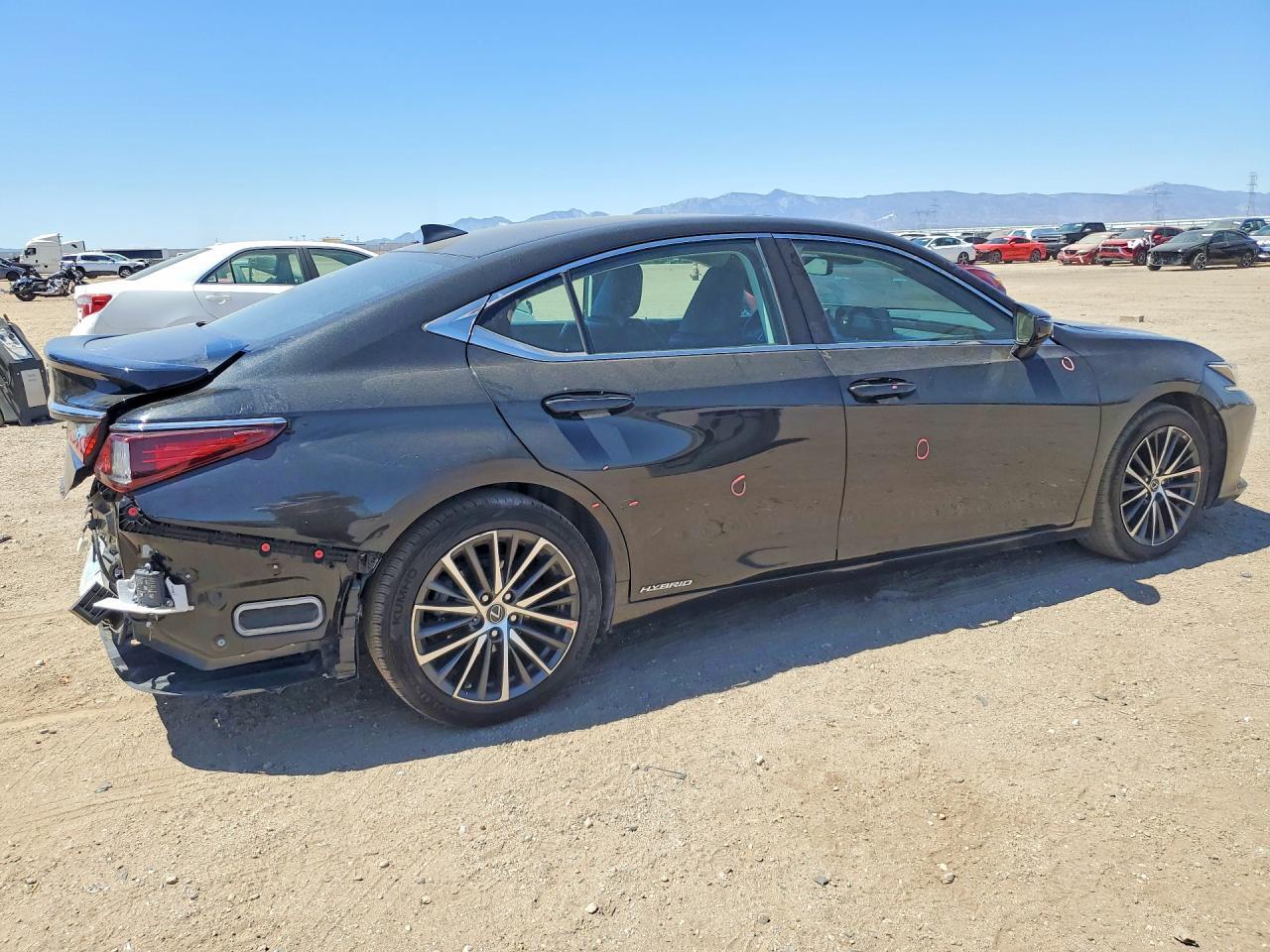 2022 Lexus ES, Base