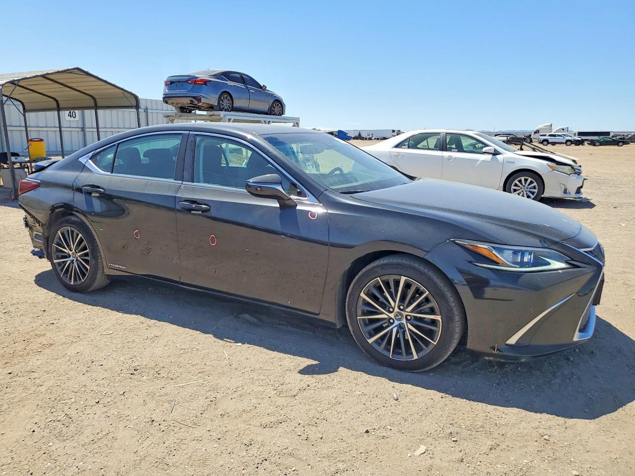 2022 Lexus ES, Base