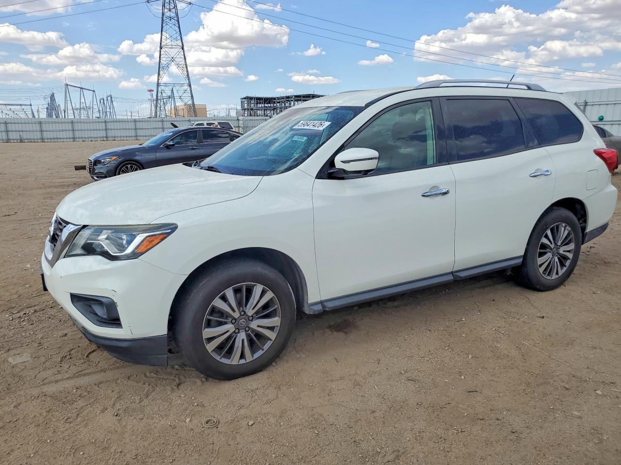 2018 Nissan Pathfinder, SL