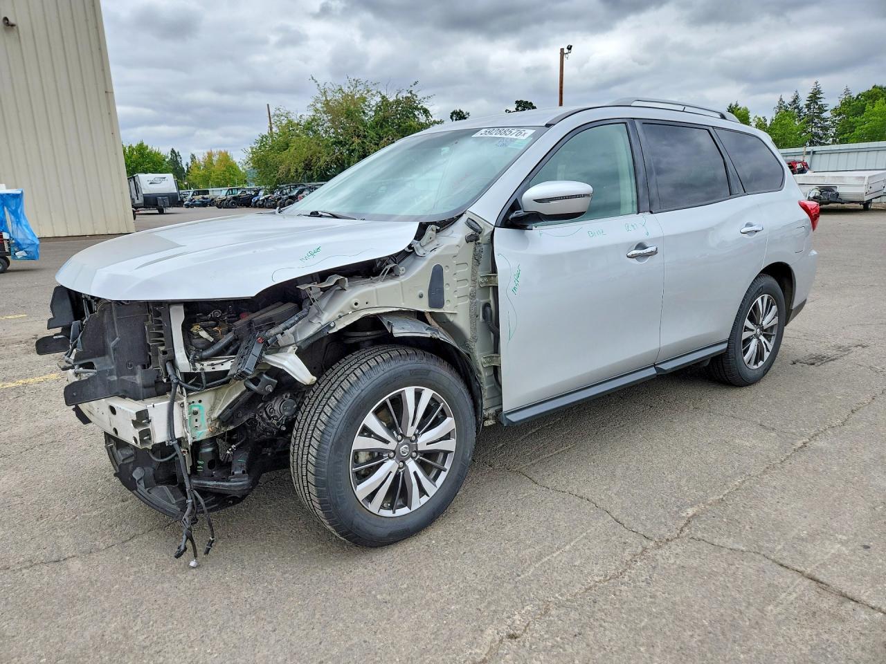 2018 Nissan Pathfinder, SV