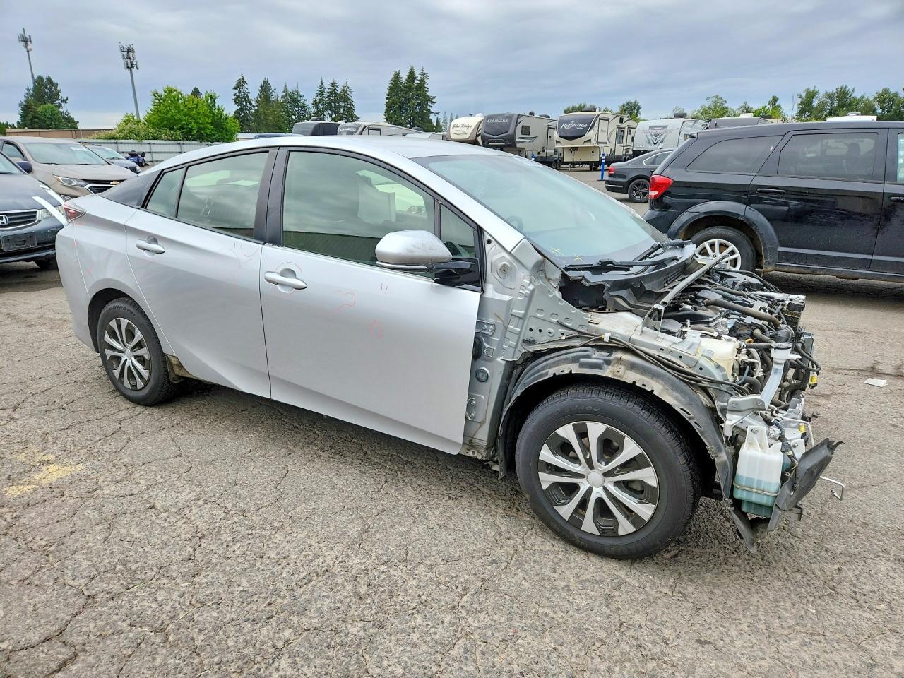2016 Toyota Prius, Three