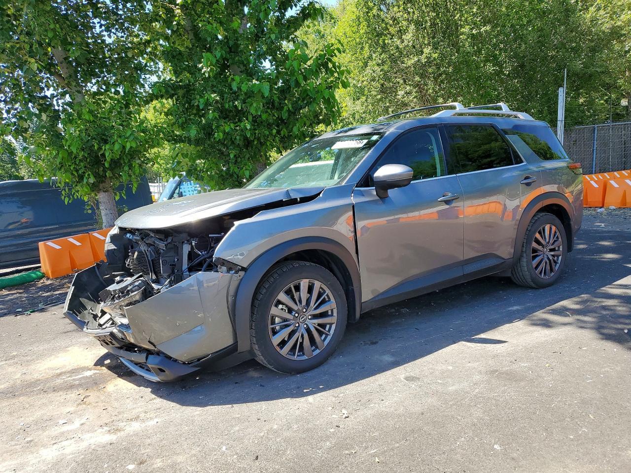 2022 Nissan Pathfinder, SL