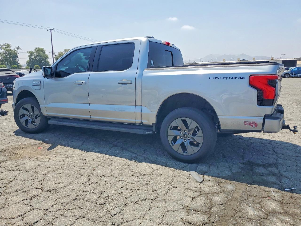 2023 Ford F-150, Lightning Pro