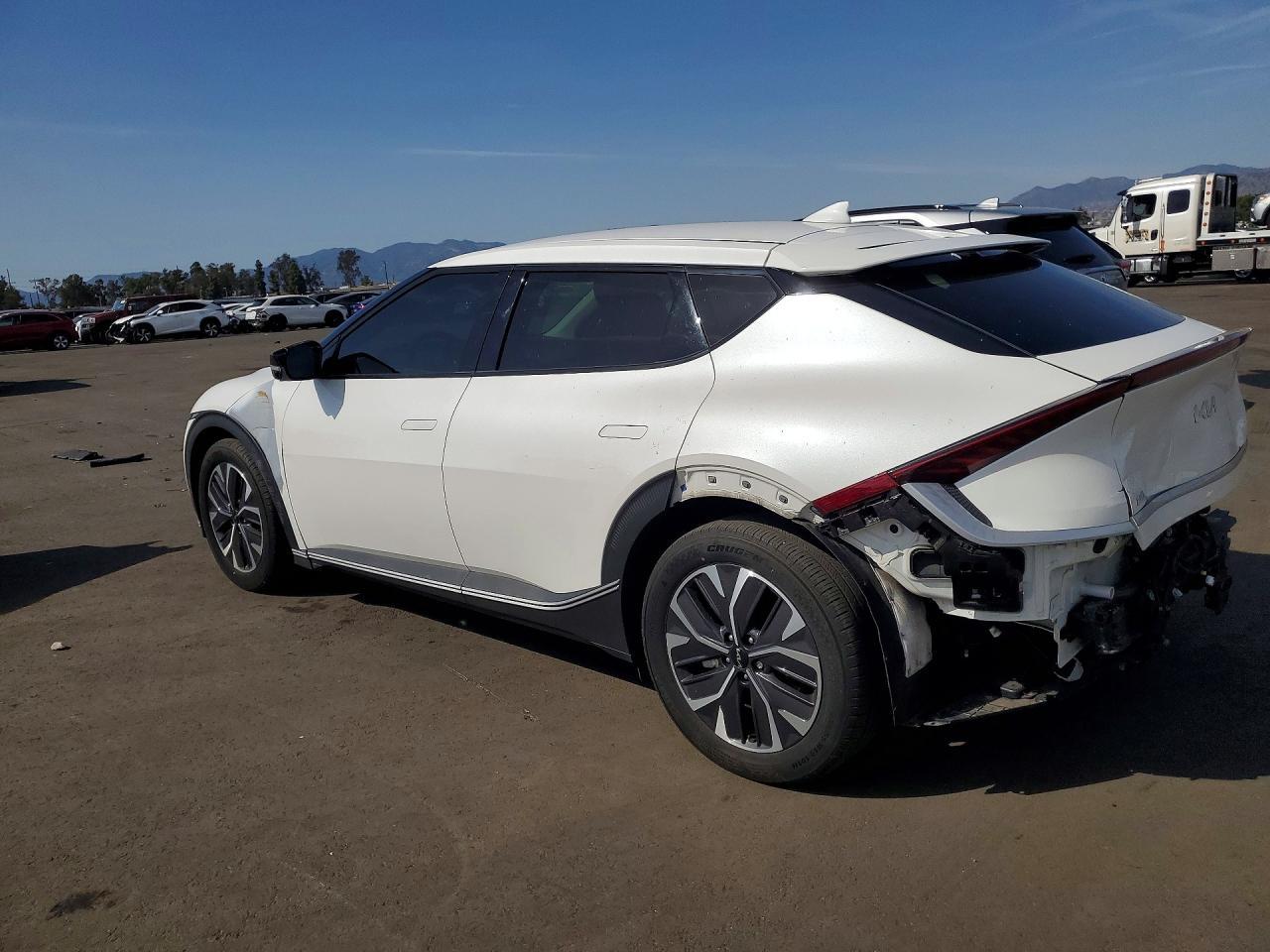 2024 KIA EV6, Light