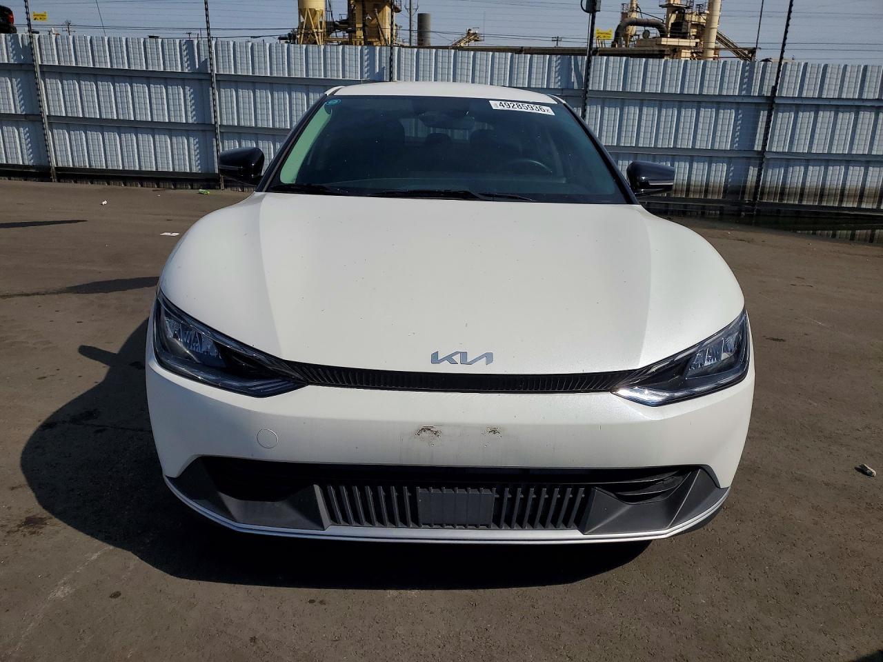 2024 KIA EV6, Light
