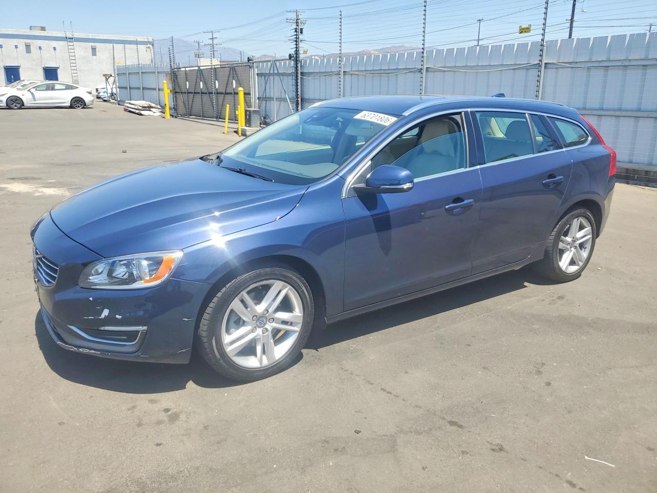 2015 Volvo V60, Platinum