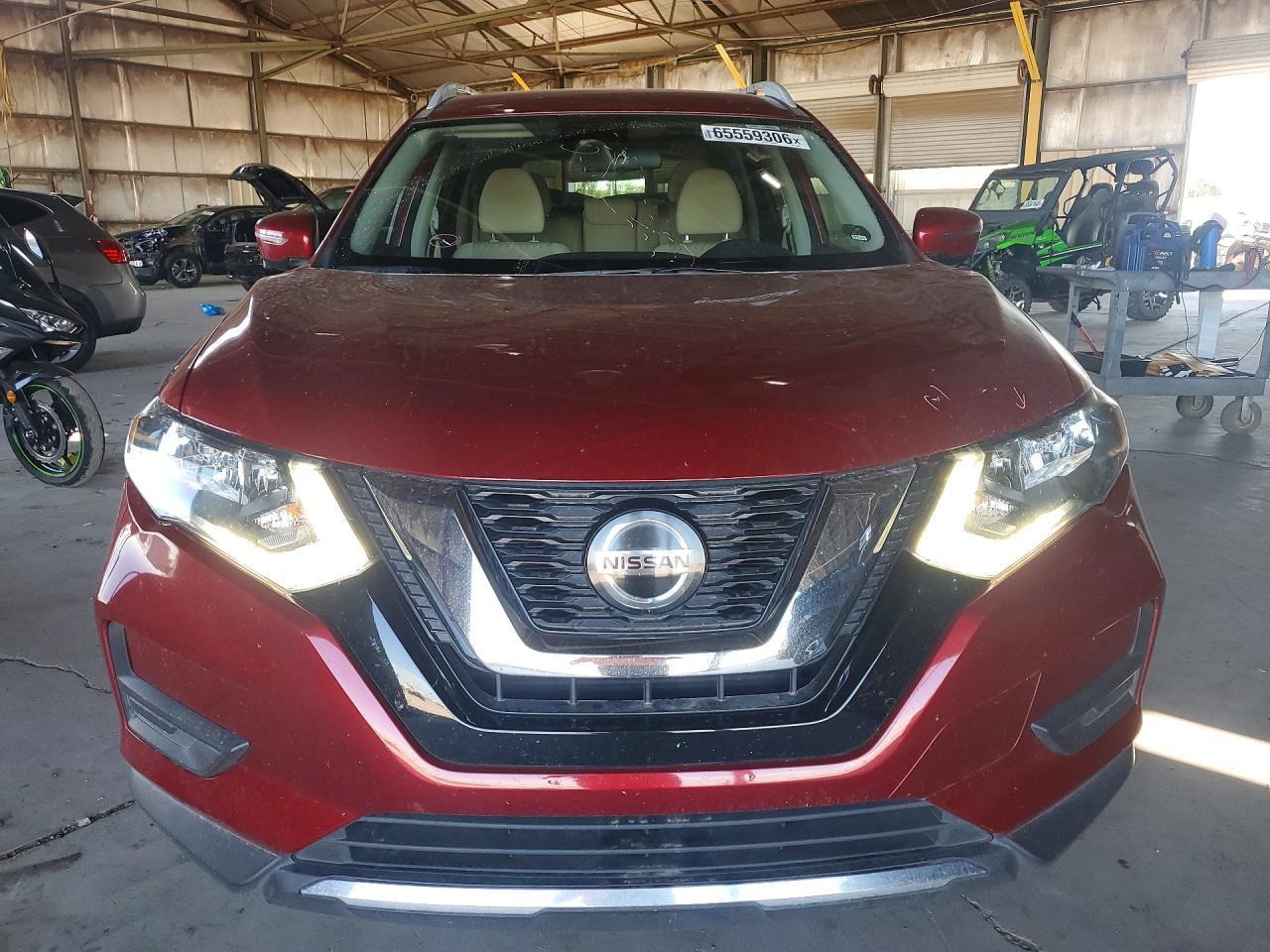 2020 Nissan Rogue, SV