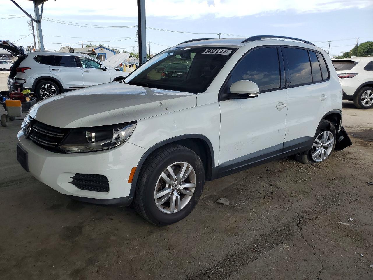 2015 Volkswagen Tiguan, S