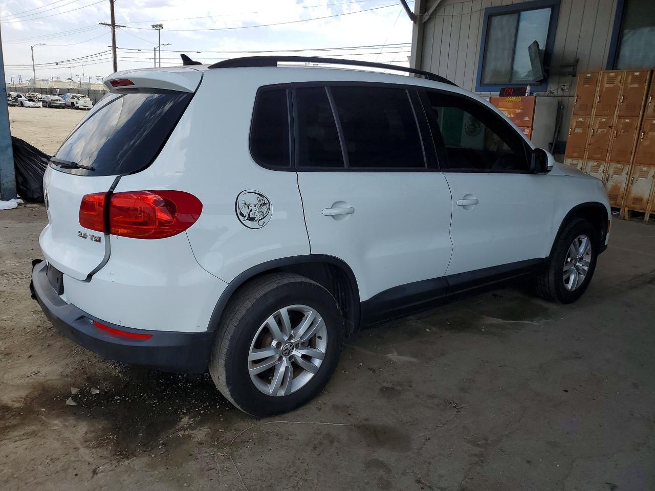 2015 Volkswagen Tiguan, S