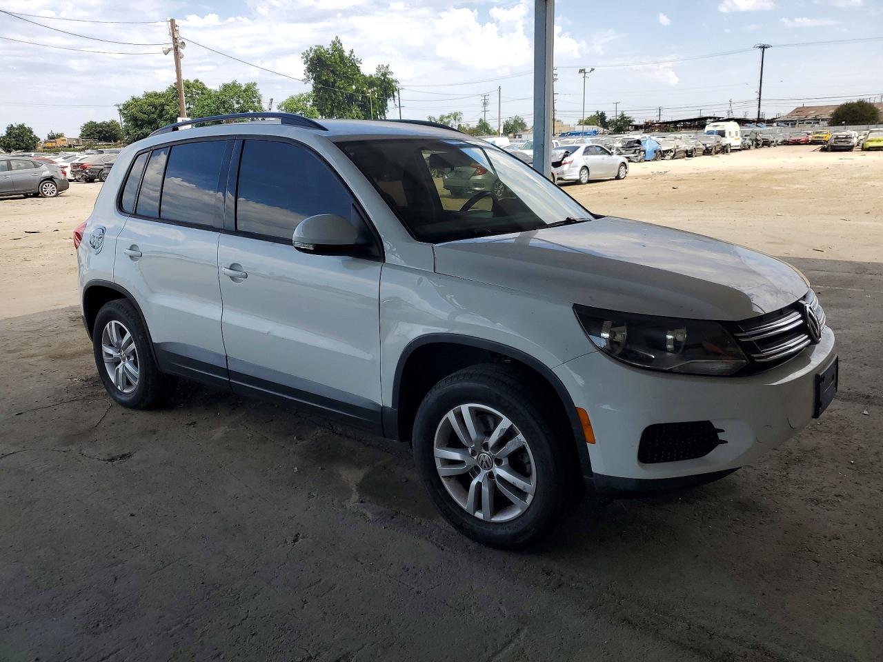 2015 Volkswagen Tiguan, S