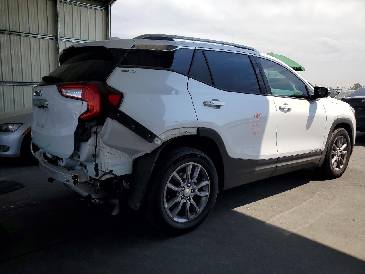 2023 GMC Terrain, Slt