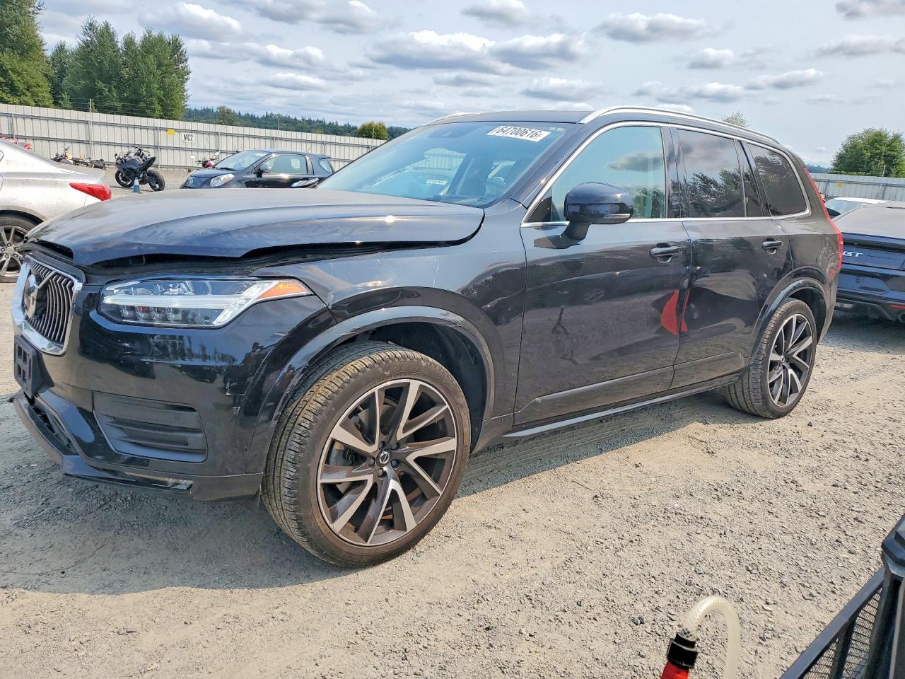 2021 Volvo XC90, T6 Momentum