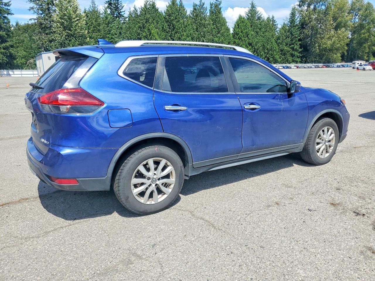 2020 Nissan Rogue, S