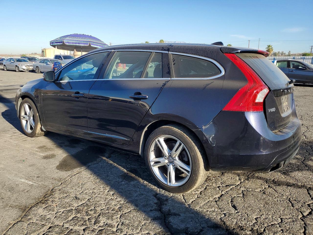 2017 Volvo V60, T5 Premier