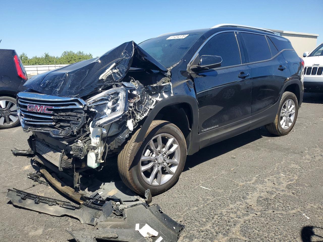 2024 GMC Terrain, Slt