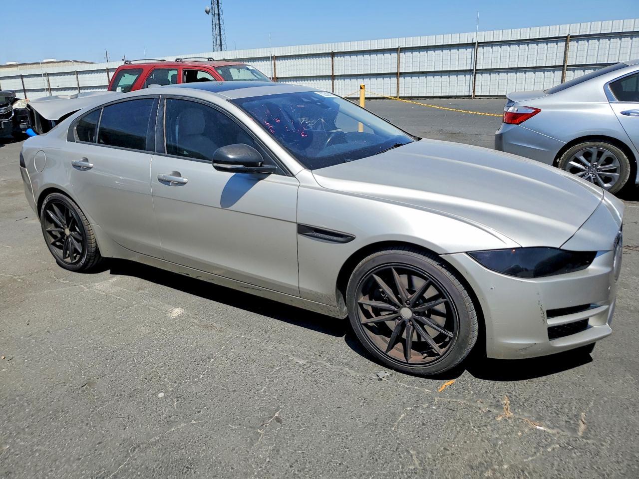 2017 Jaguar XE, Premium