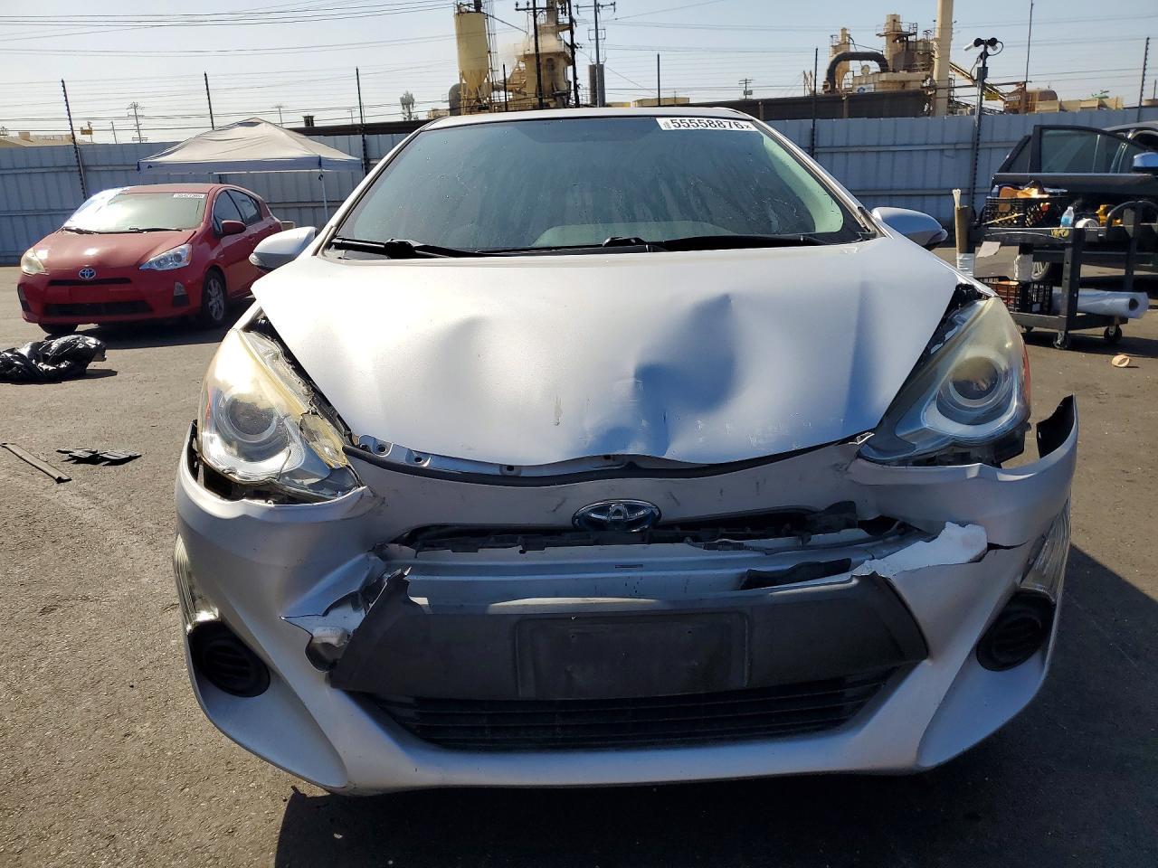 2015 Toyota Prius, One