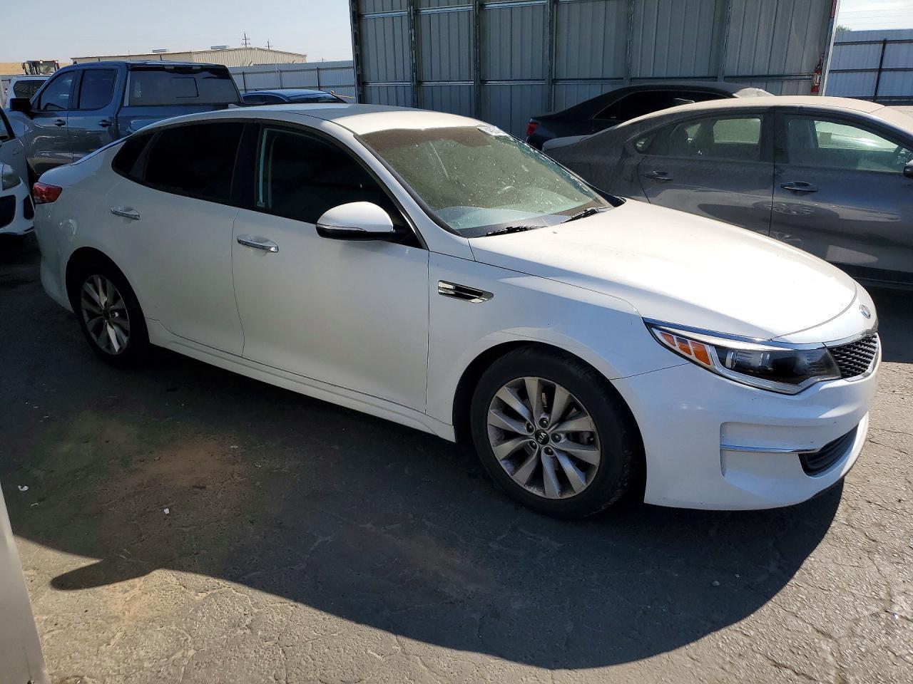 2016 KIA Optima, LX