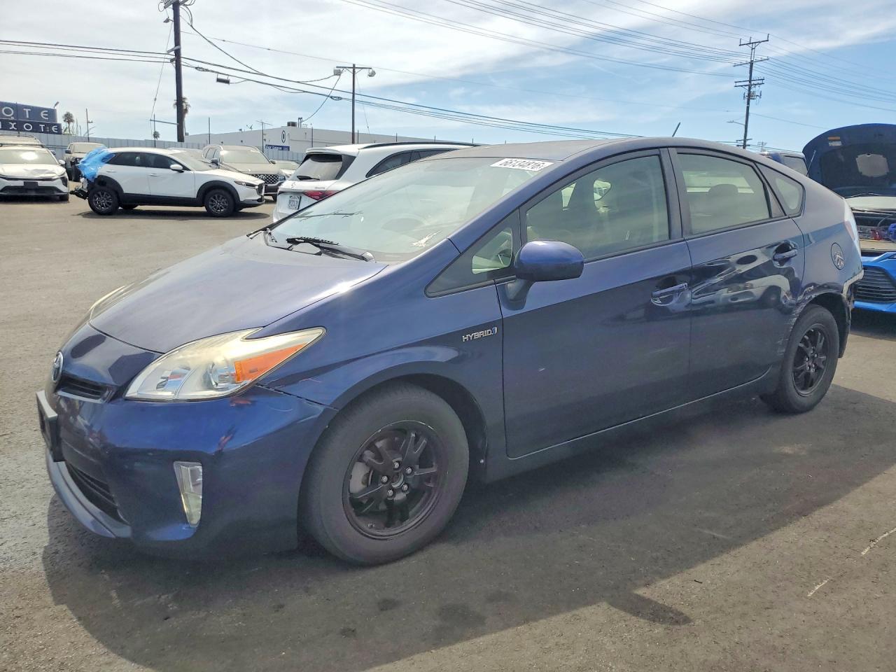 2015 Toyota Prius, Three