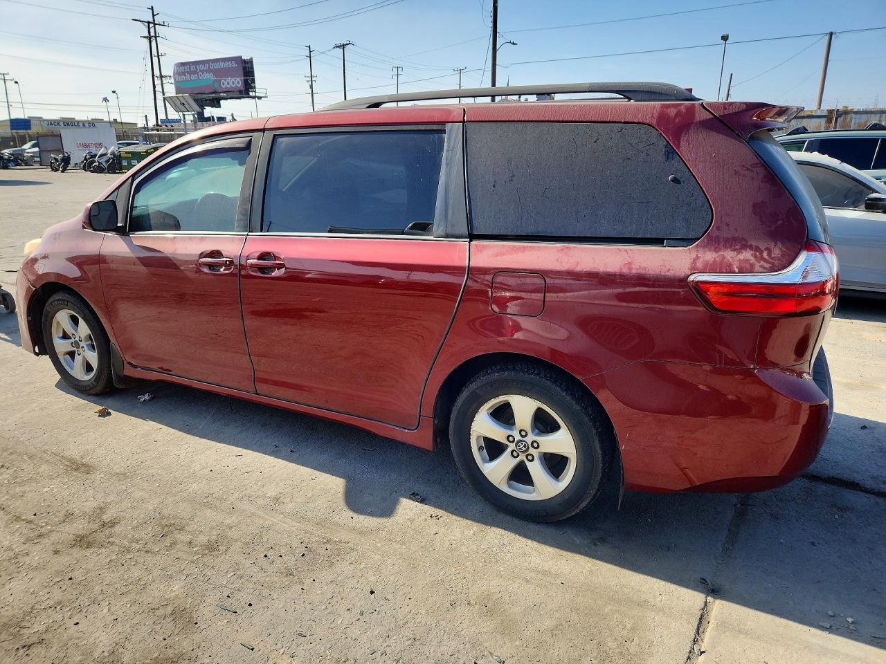 2019 Toyota Sienna, LE