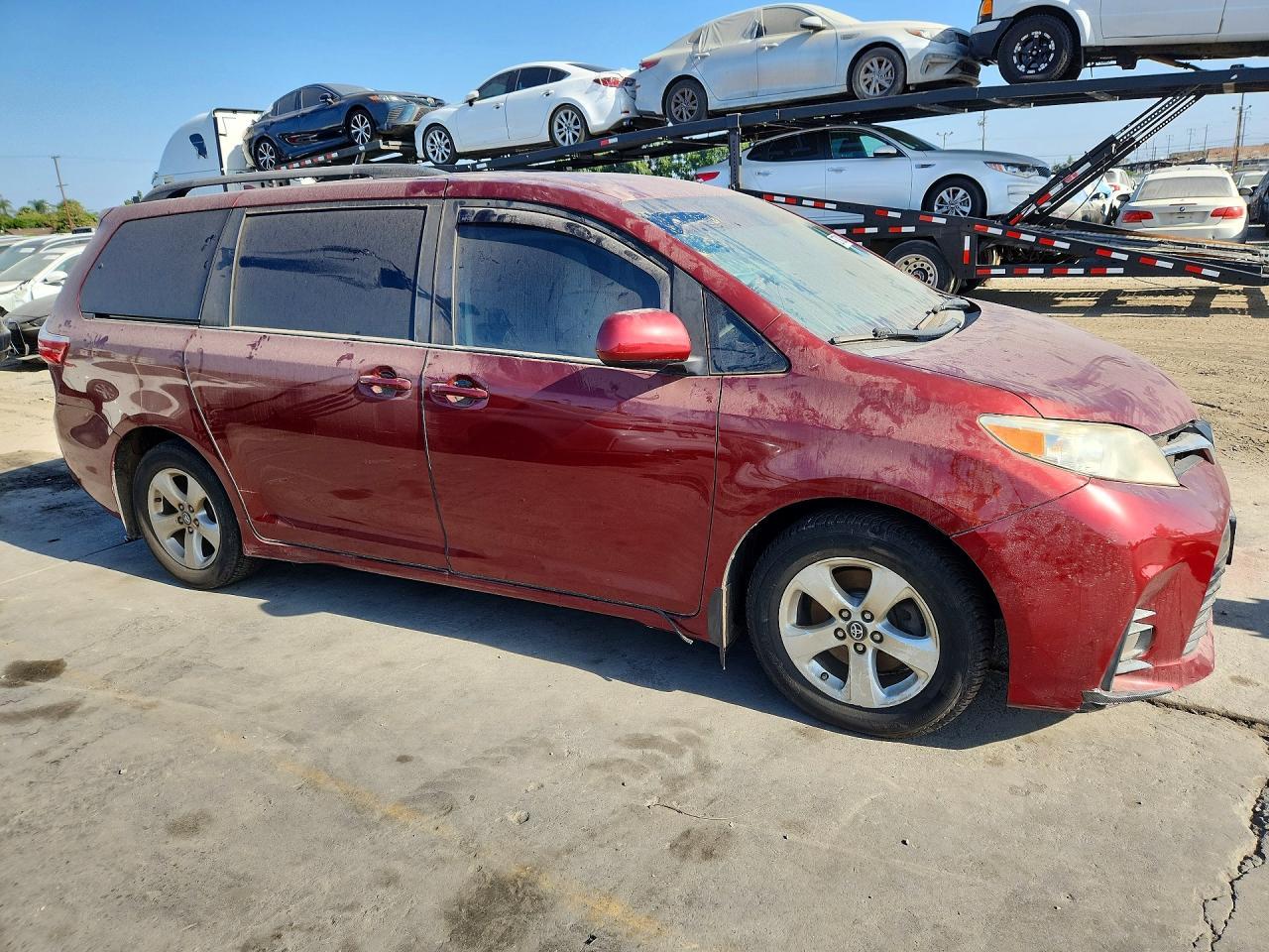 2019 Toyota Sienna, LE