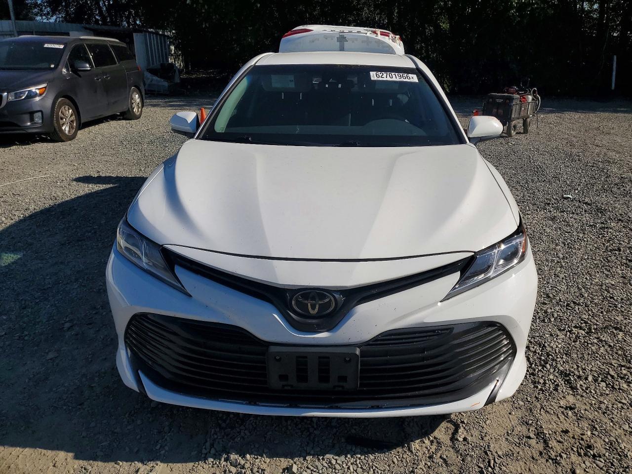 2018 Toyota Camry, LE