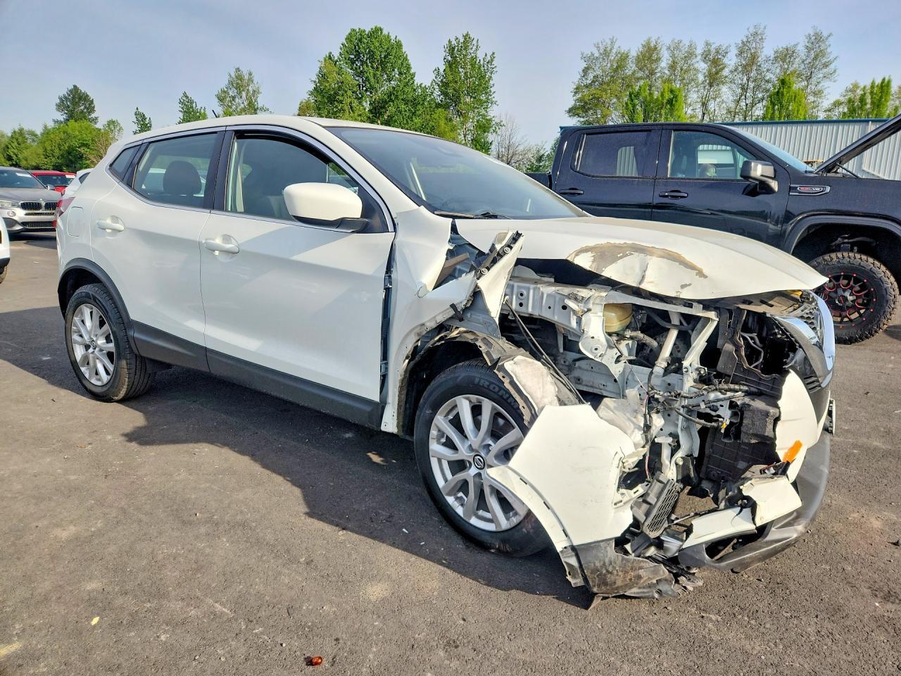 2021 Nissan Rogue, S