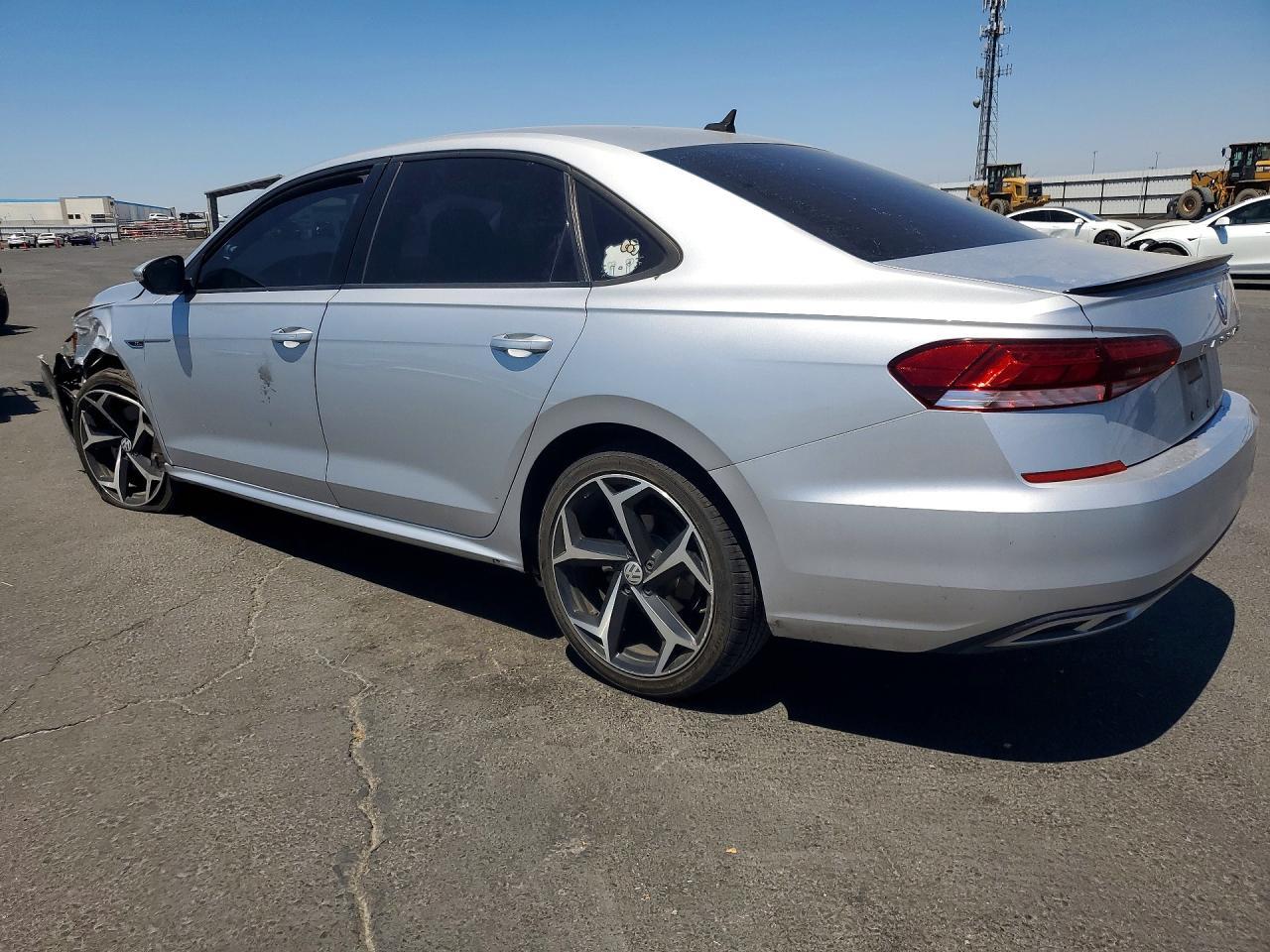 2020 Volkswagen Passat, R-Line