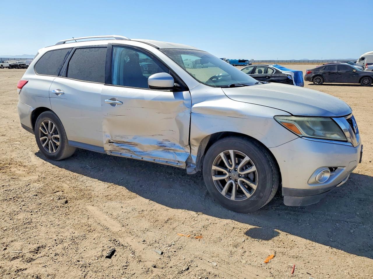 2015 Nissan Pathfinder, S