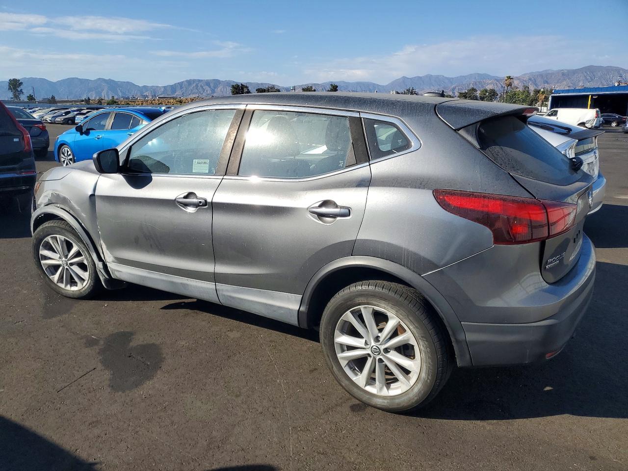 2019 Nissan Rogue, S