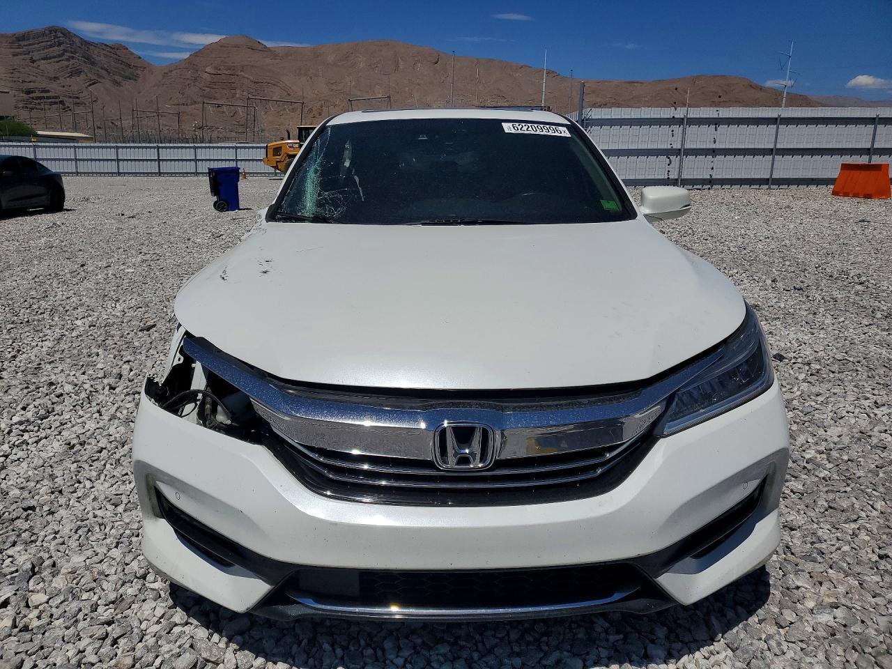 2017 Honda Accord, Touring Hy...