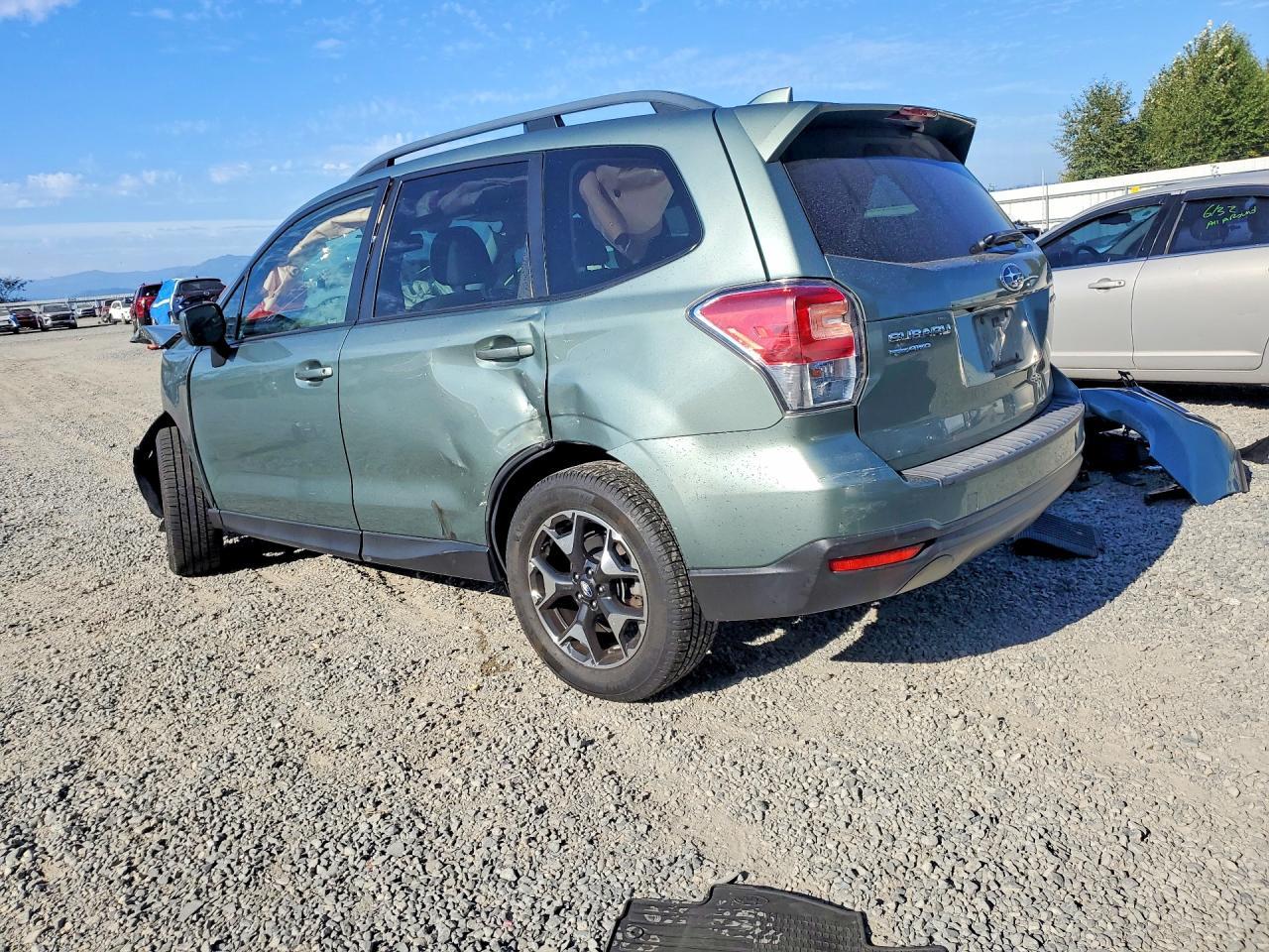 2017 Subaru Forester, 2.5I Pr...