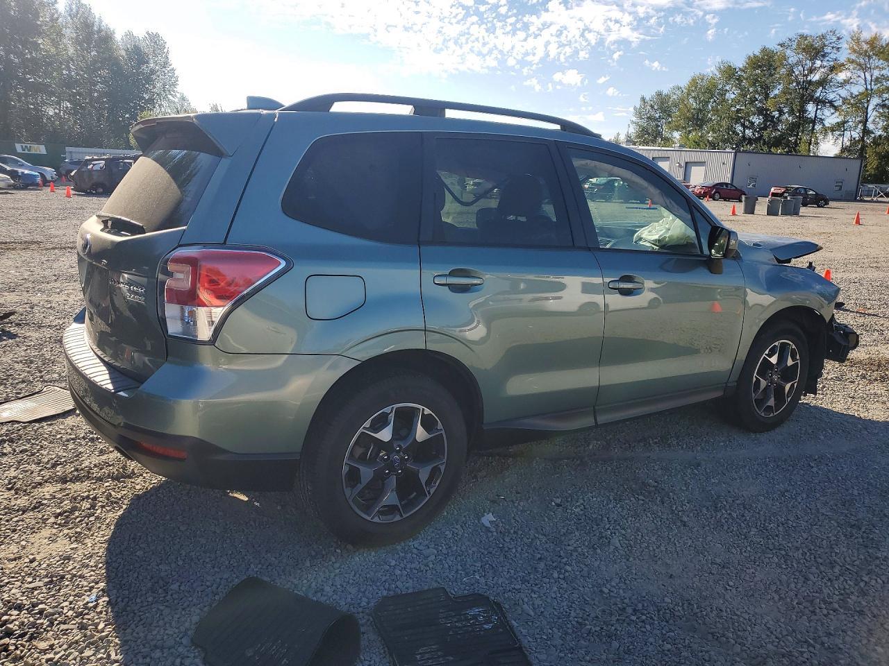 2017 Subaru Forester, 2.5I Pr...