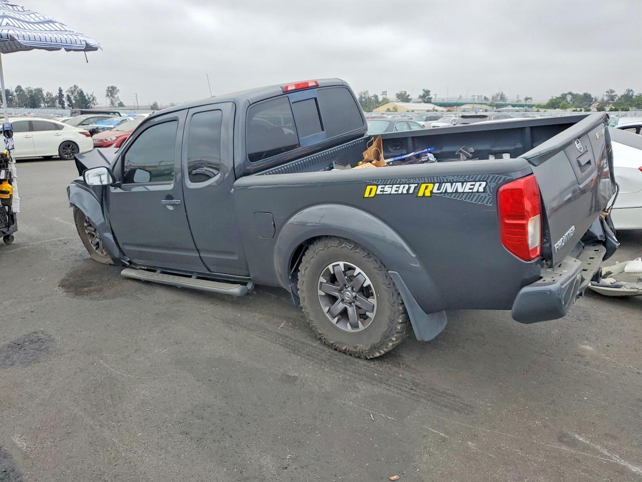 2015 Nissan Frontier, Desert...