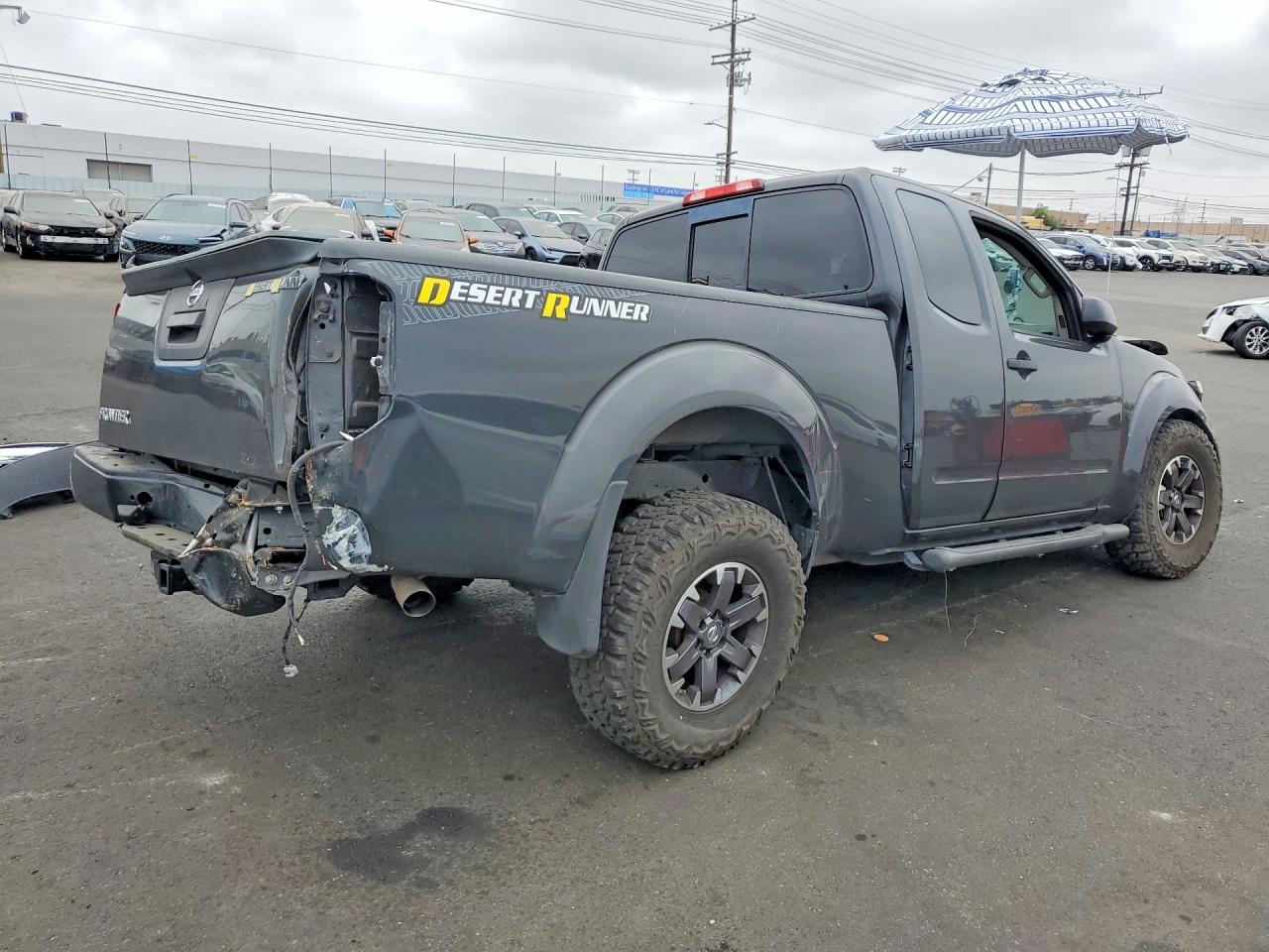 2015 Nissan Frontier, Desert...