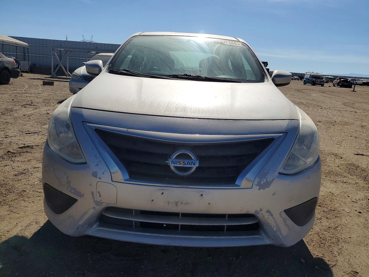 2017 Nissan Versa, 1.6 SV