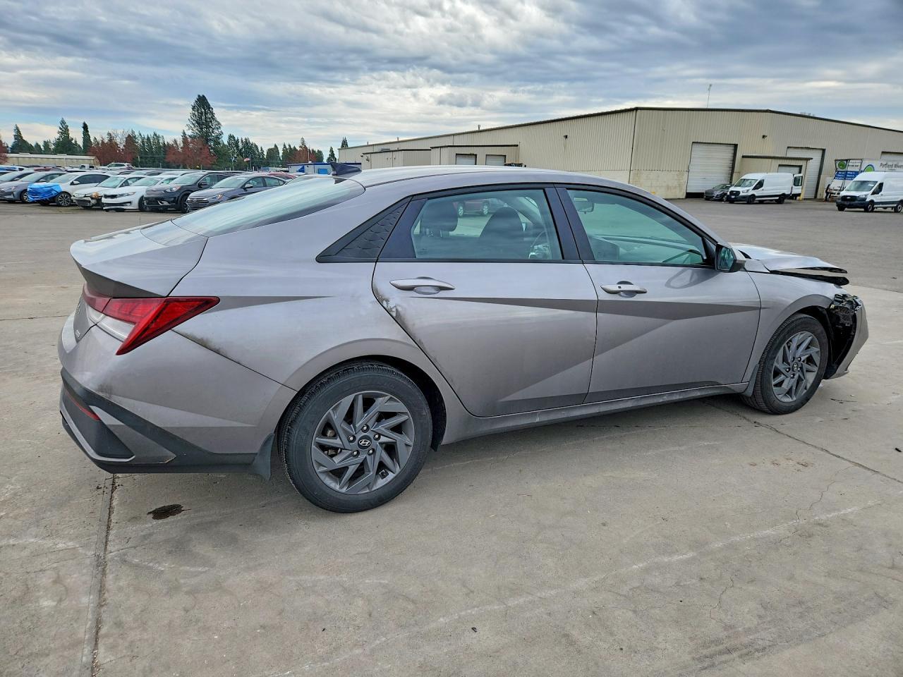 2024 Hyundai Elantra, Blue