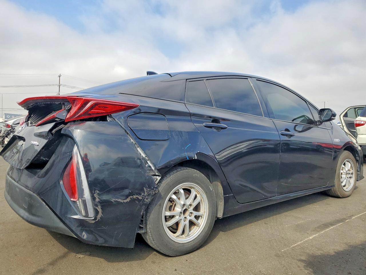 2020 Toyota Prius, Limited